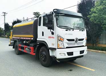 程力威牌CLW5161TDY6CD型多功能抑塵車